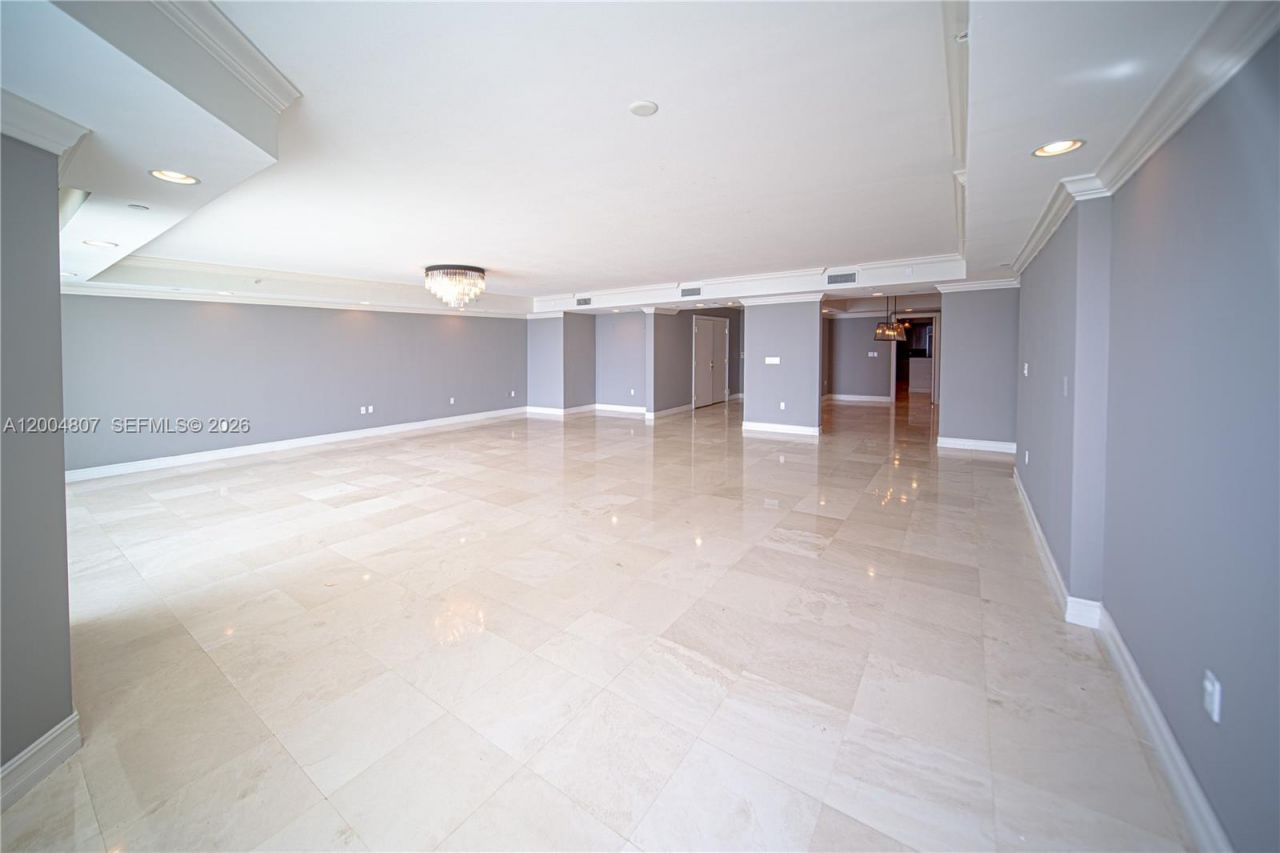 20201 E Country Club Dr, Unit 2806/07, Aventura, FL 33180 Photo