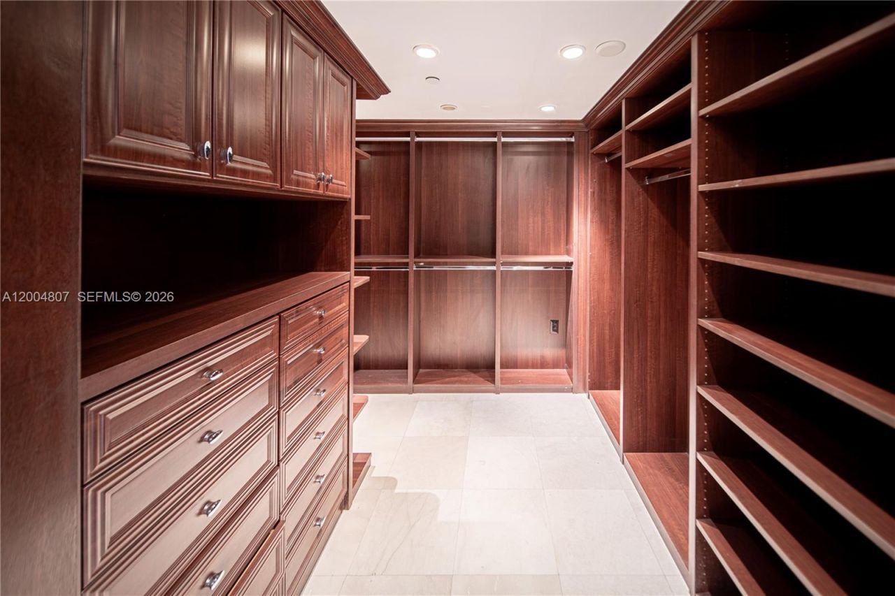 20201 E Country Club Dr, Unit 2806/07, Aventura, FL 33180 Photo