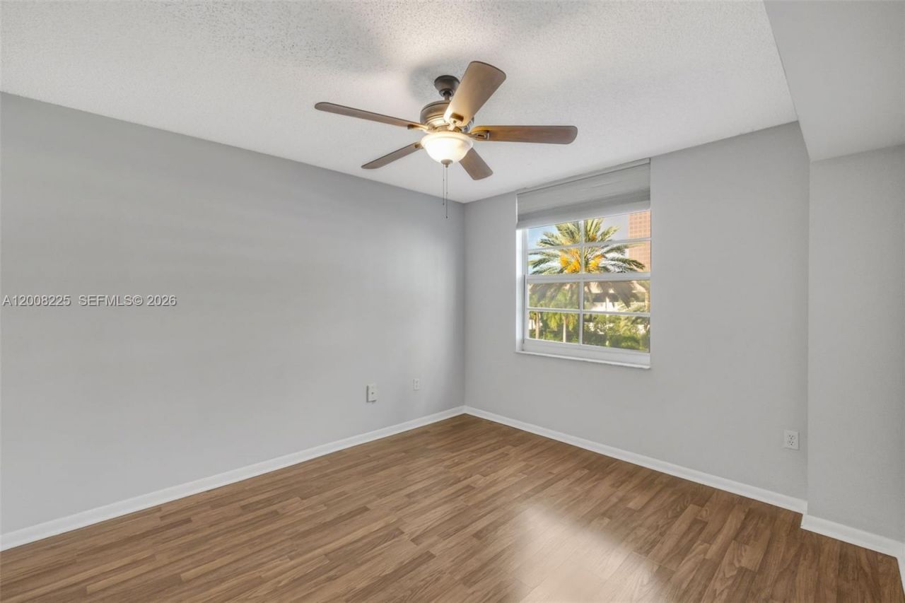 520 SE 5th Ave , Unit 3305, Fort Lauderdale, FL 33301 Photo