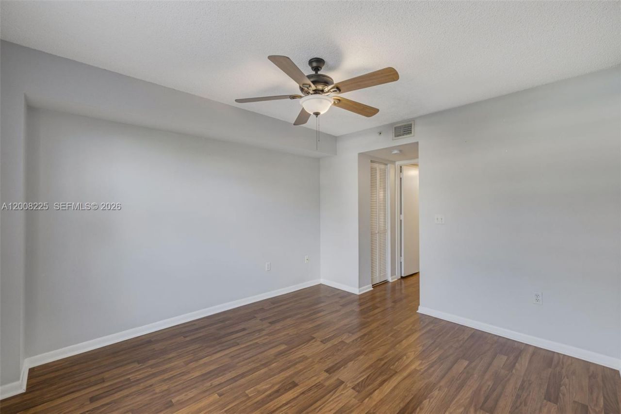 520 SE 5th Ave , Unit 3305, Fort Lauderdale, FL 33301 Photo