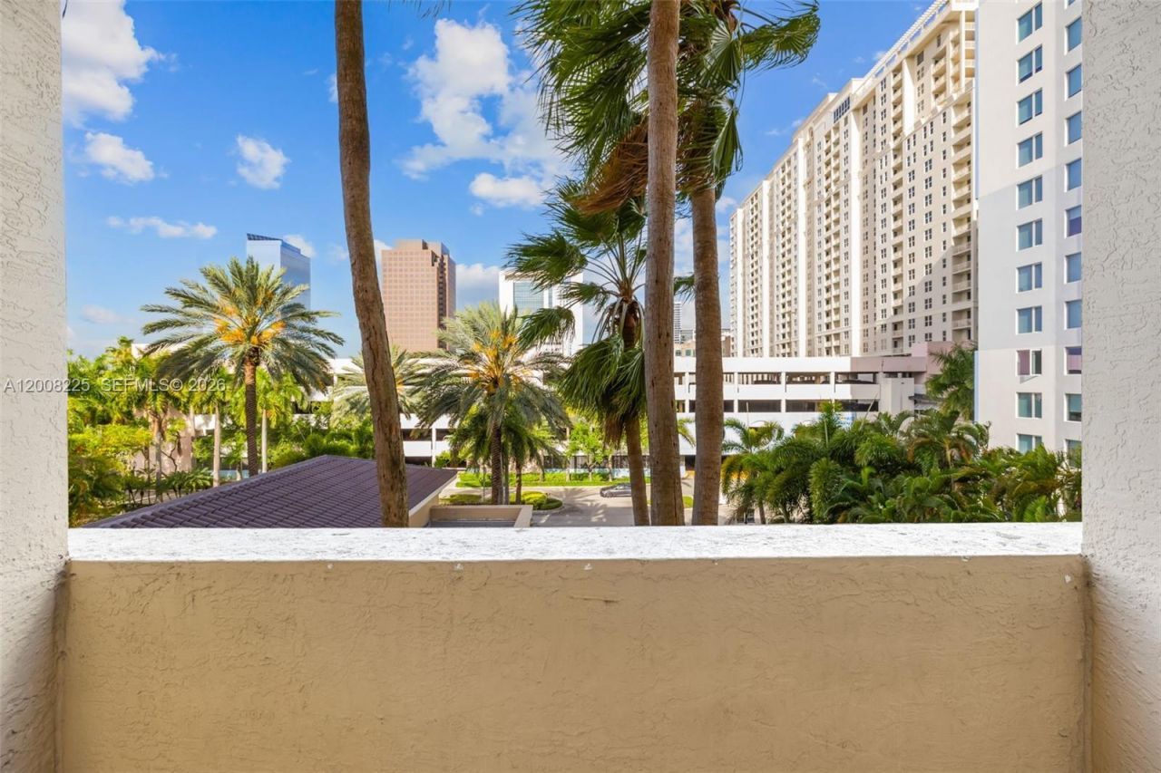 520 SE 5th Ave , Unit 3305, Fort Lauderdale, FL 33301 Photo