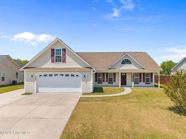 209 Cherry Blossom Drive, Richlands, NC 28574