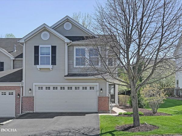 620 Grand Canyon Circle , Crystal Lake, IL 60014