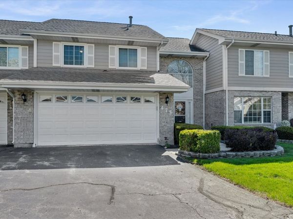 475 Sarah Court , Wood Dale, IL 60191