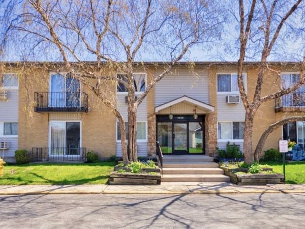 8828 N Leslie Lane , Unit 1F, Des Plaines, IL 60016
