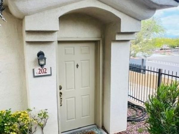 1320 Red Gable Lane , Unit 202, Las Vegas, NV 89144