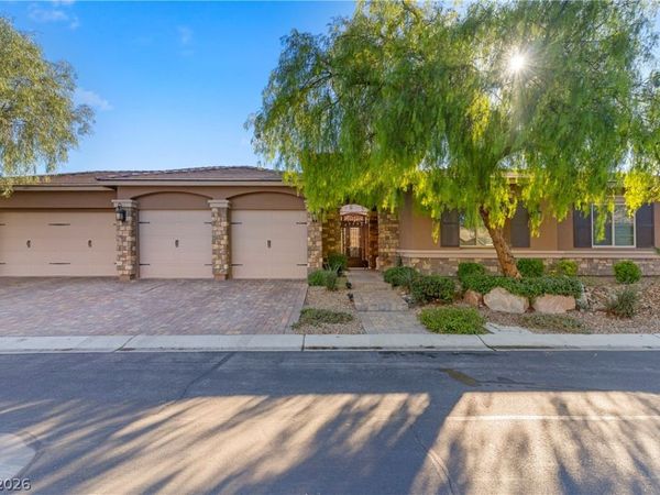 6589 Lyon Estates Avenue , Las Vegas, NV 89131