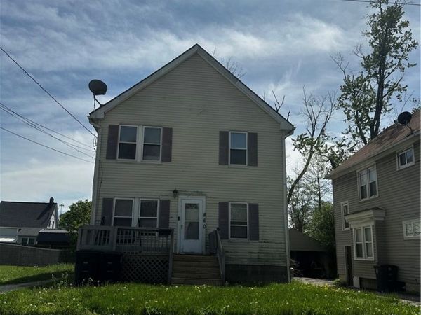 860 Biruta Street , Akron, OH 44307