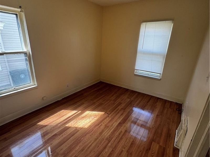 860 Biruta Street, Akron, OH 44307 Photo 5