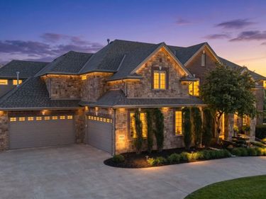 1424 N 187th Street , Omaha, NE 68022