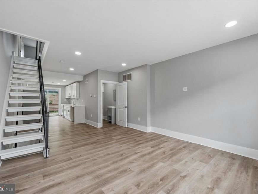 1512 S Bailey Street, Philadelphia, PA 19146 Main Photo