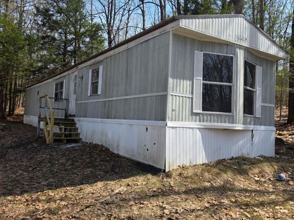 30 Squire Court, Winthrop, ME 04364