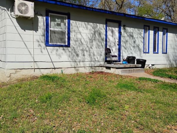 1727 Dixie Drive, Jackson, MS 39209
