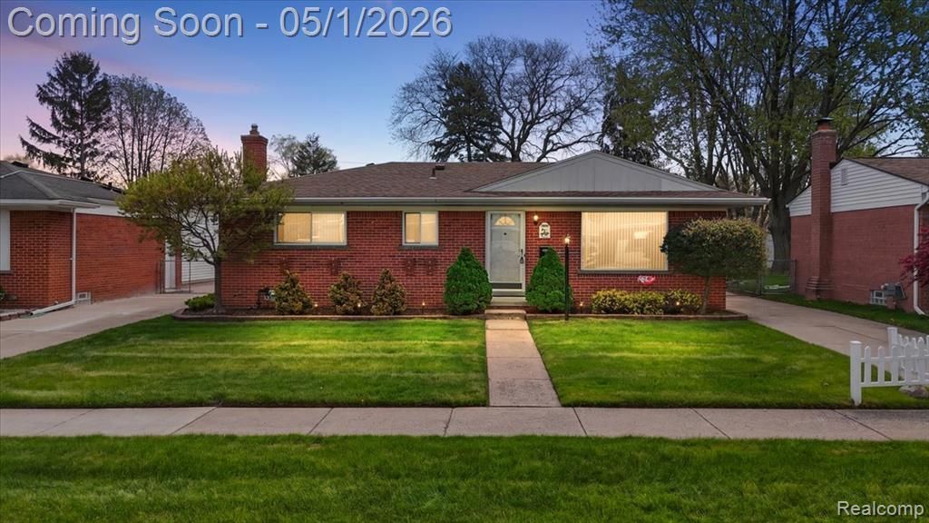28696 Patricia Avenue, Warren, MI 48092 Main Photo