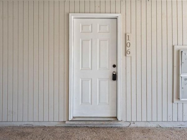 300 E Croslin ST, Unit 106, Austin, TX 78752