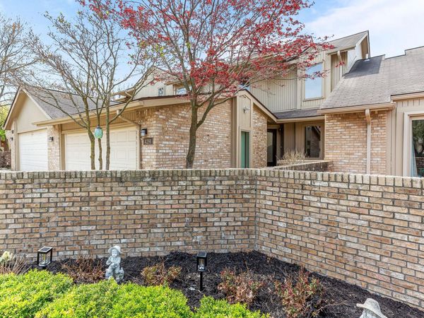 4291 Foxpointe Drive, Unit 53, West Bloomfield, MI 48323