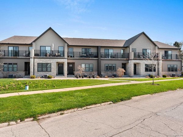 755 WILLIAM STREET, Unit 4, De Pere, WI 54115