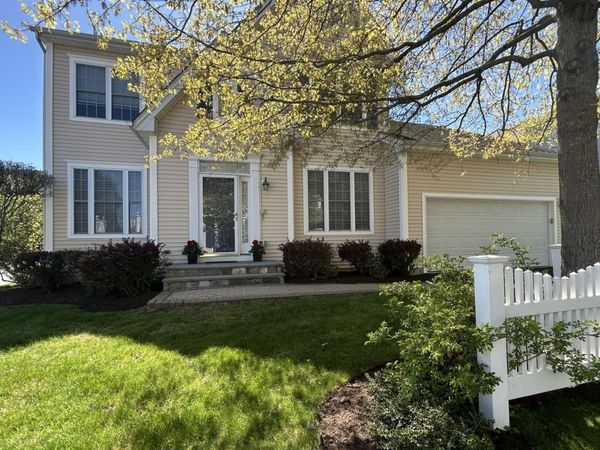 10 Limerick Court, White Plains, NY 10603