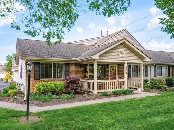 669 Kensington Drive , Heath, OH 43056