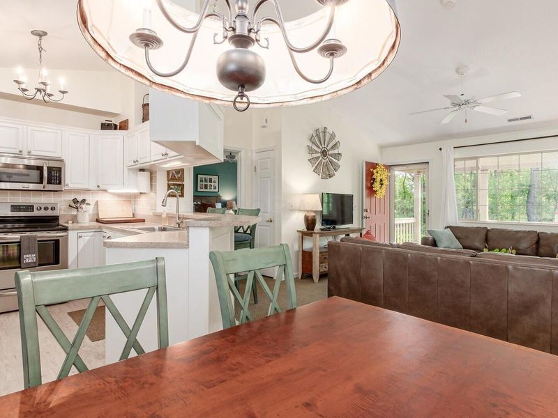 669 Kensington Drive , Heath, OH 43056 Photo 11