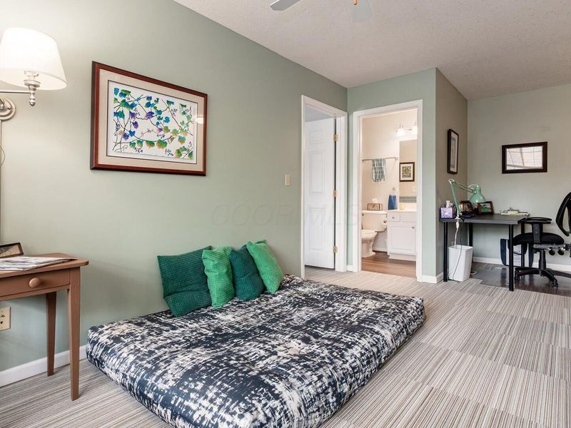 669 Kensington Drive , Heath, OH 43056 Photo 27