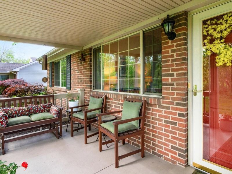 669 Kensington Drive , Heath, OH 43056 Photo 4