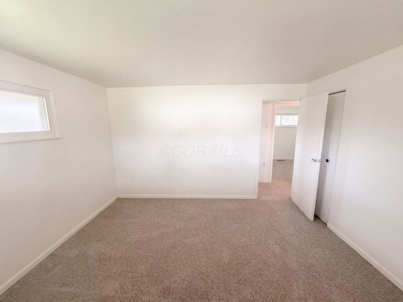 924 Miriam Drive W, Columbus, OH 43204 Photo 13