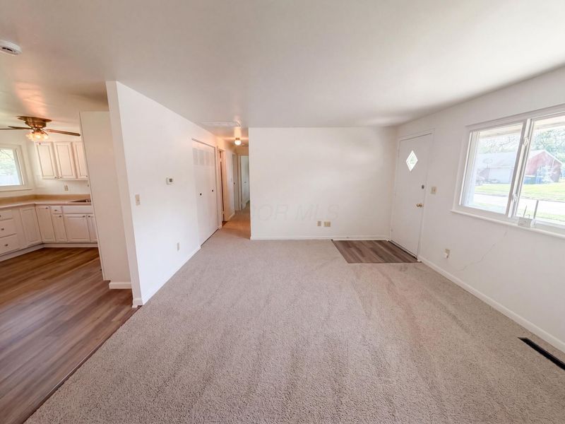 924 Miriam Drive W, Columbus, OH 43204 Photo 3