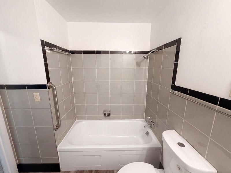 924 Miriam Drive W, Columbus, OH 43204 Photo 6