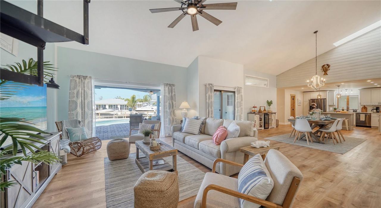 3912 99th Street W, Bradenton, FL 34210 Photo