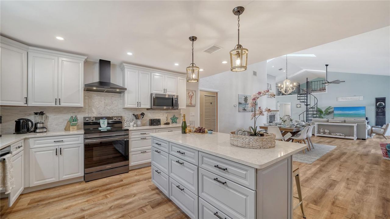 3912 99th Street W, Bradenton, FL 34210 Photo