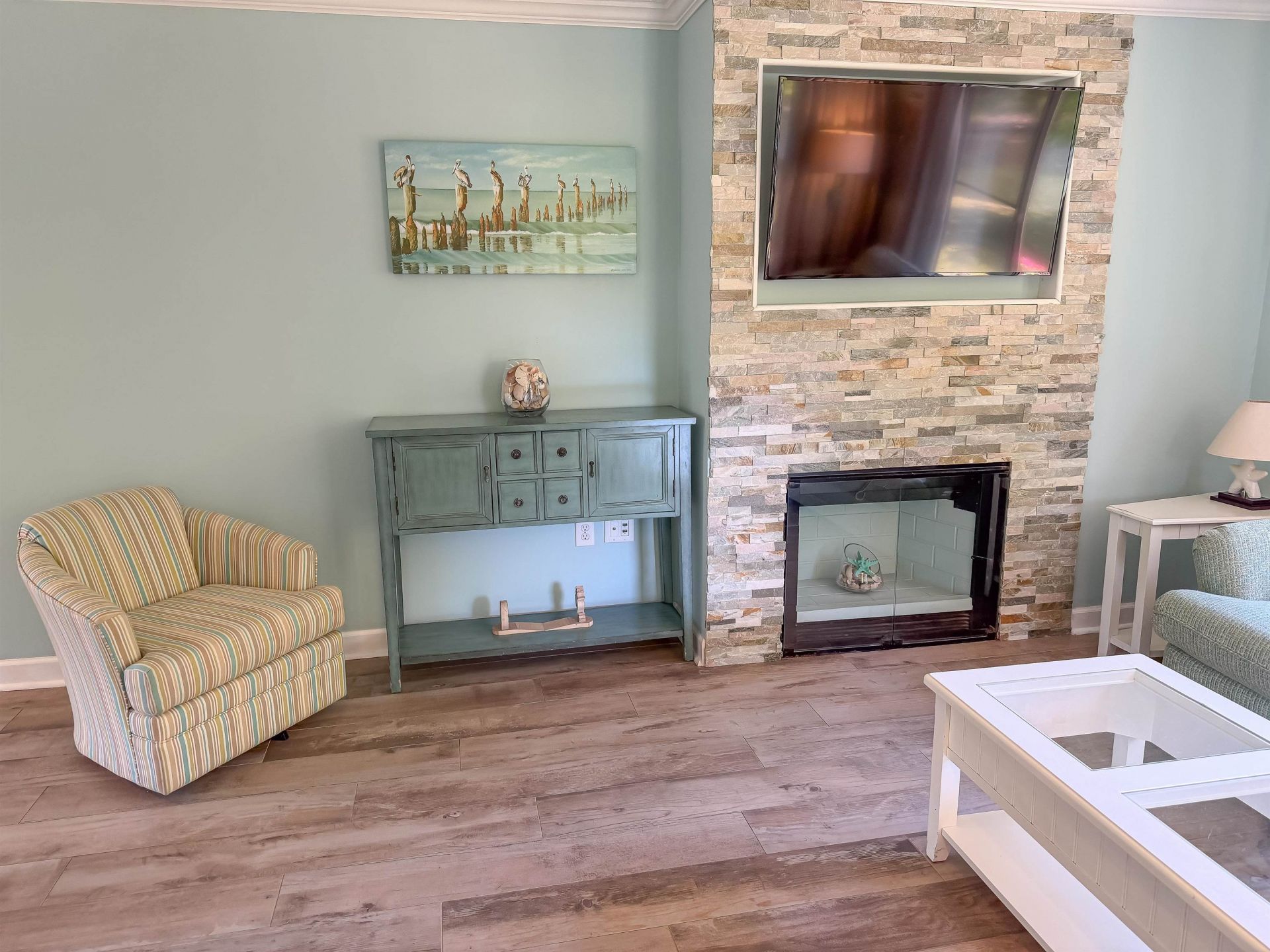 215 Baslow Ct.  Photo 7