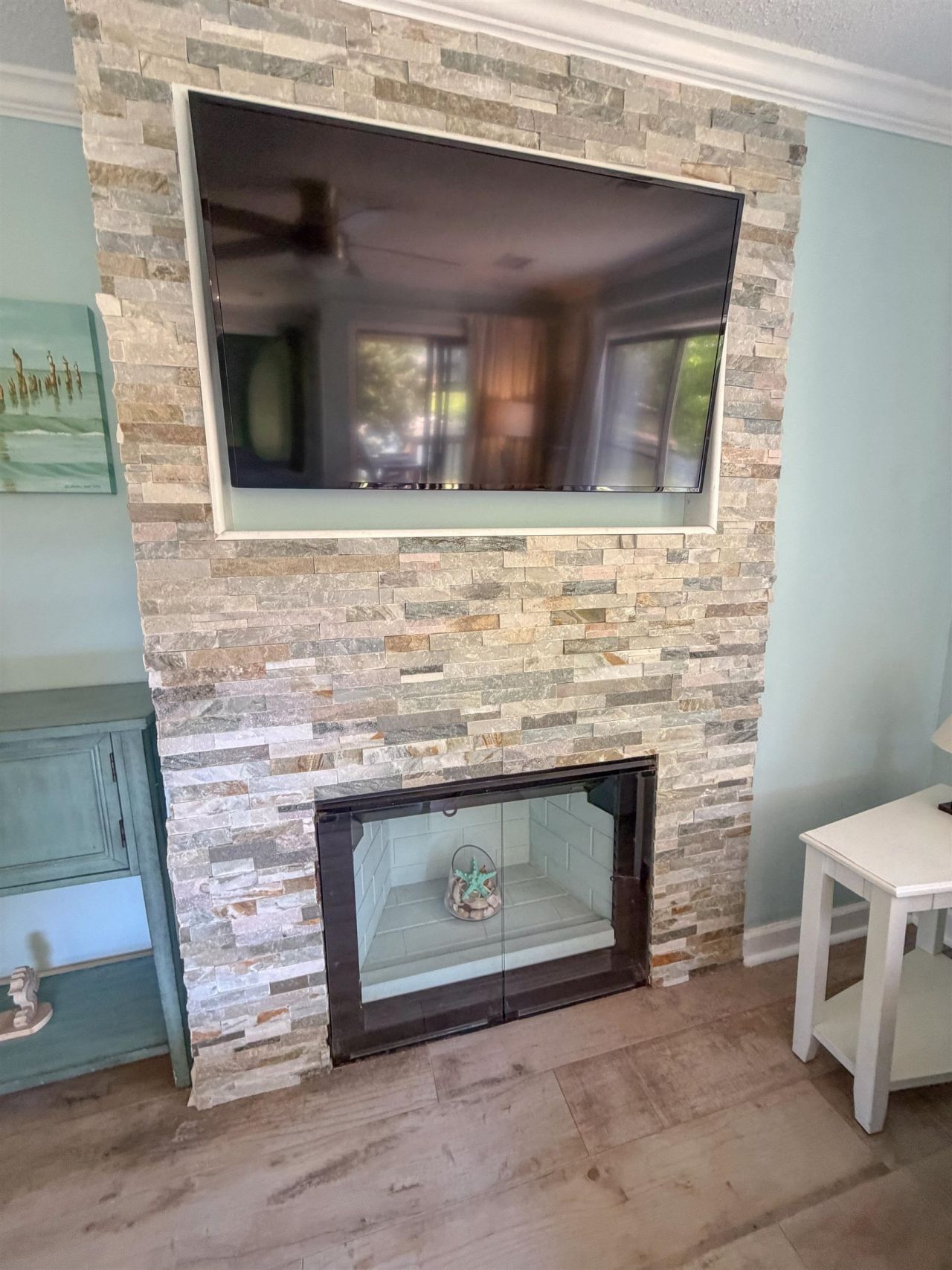 215 Baslow Ct.  Photo 8