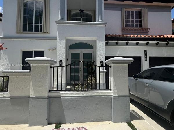 2180 SW 152nd Pl , Miami, FL 33185