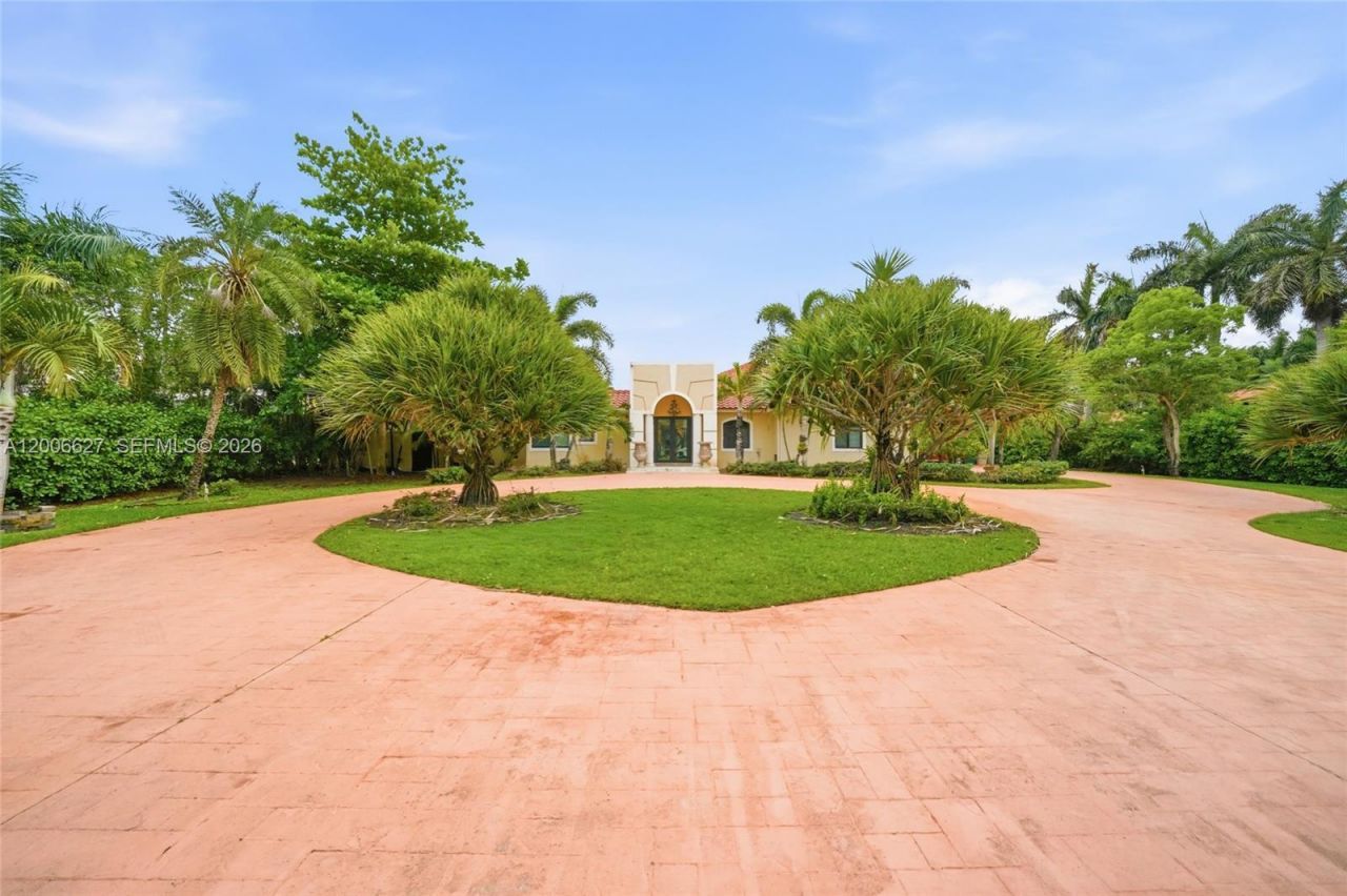 9898 NW 133rd St , Hialeah Gardens, FL 33018 Photo