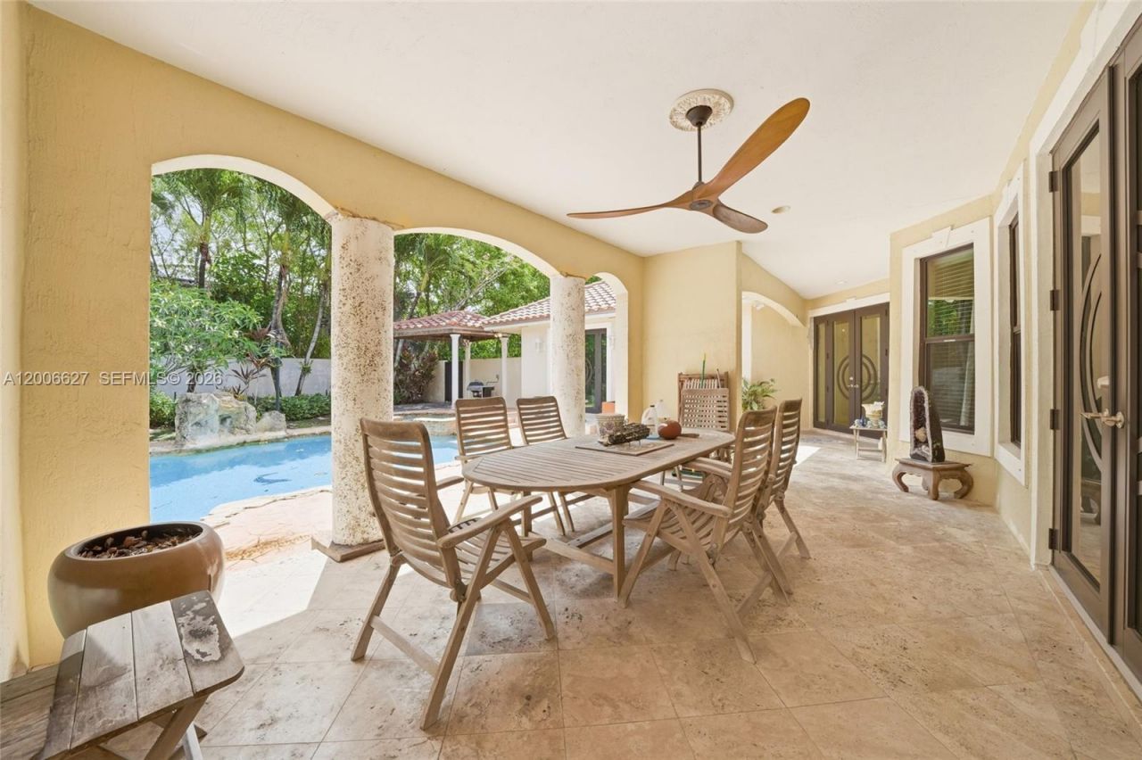 9898 NW 133rd St , Hialeah Gardens, FL 33018 Photo