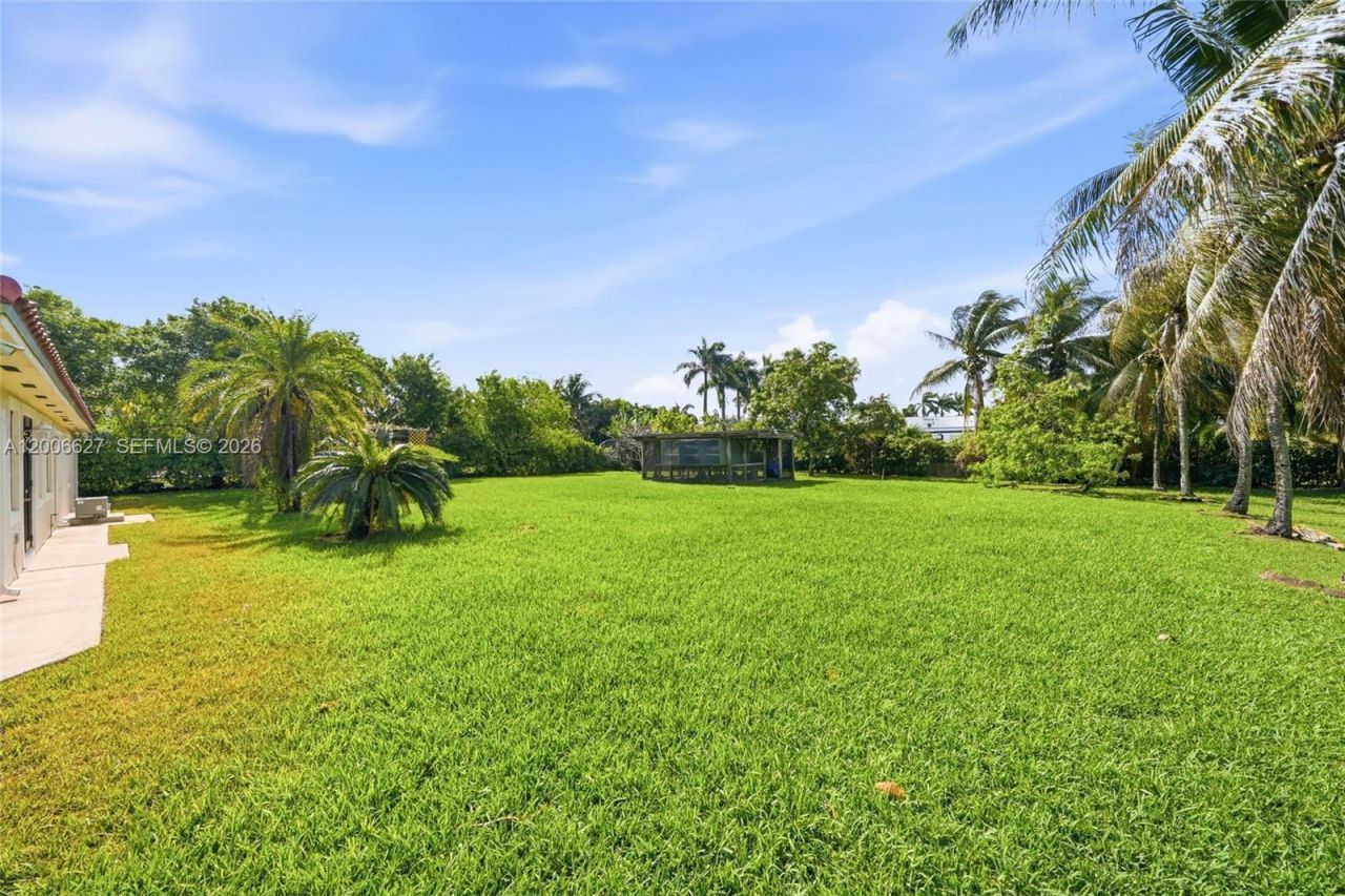 9898 NW 133rd St , Hialeah Gardens, FL 33018 Photo