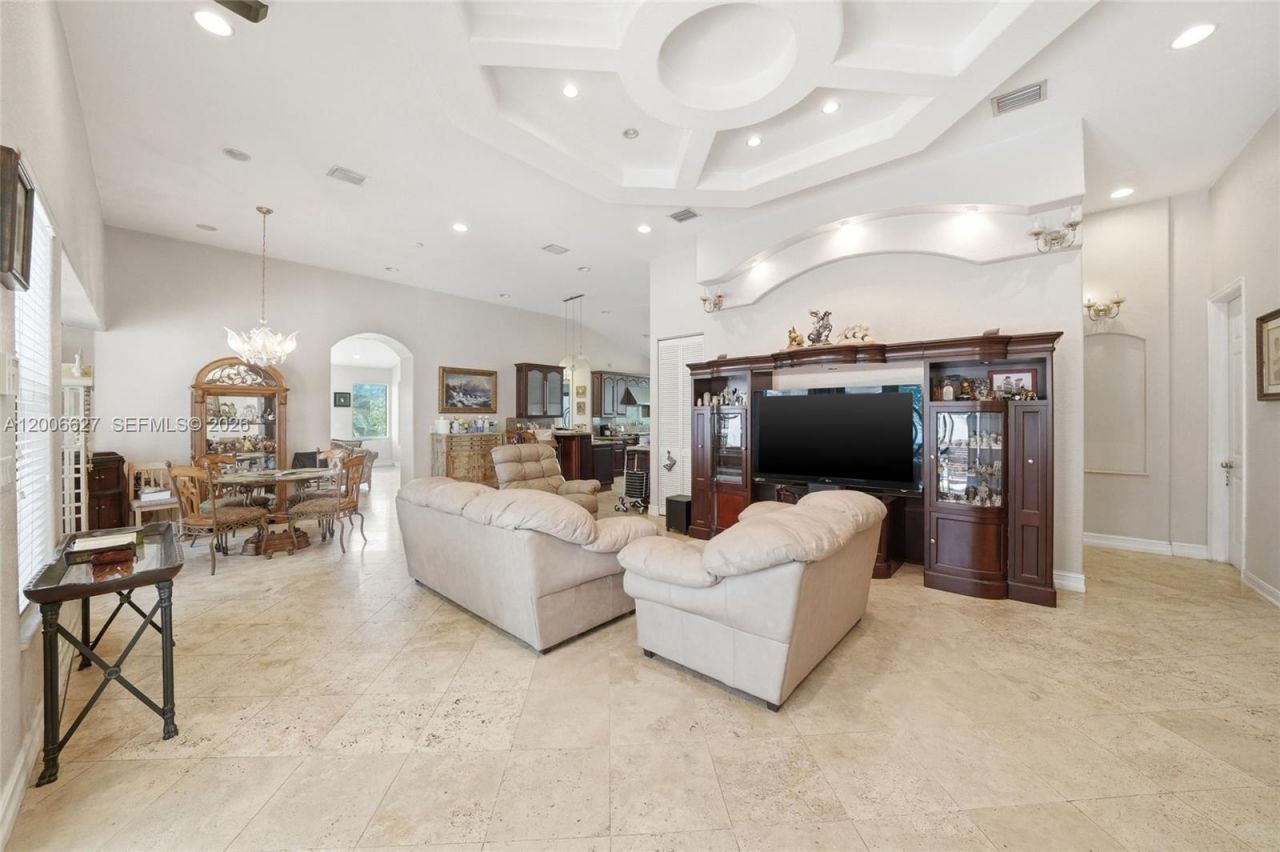 9898 NW 133rd St , Hialeah Gardens, FL 33018 Photo