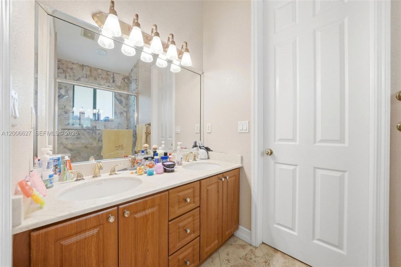 9898 NW 133rd St , Hialeah Gardens, FL 33018 Photo