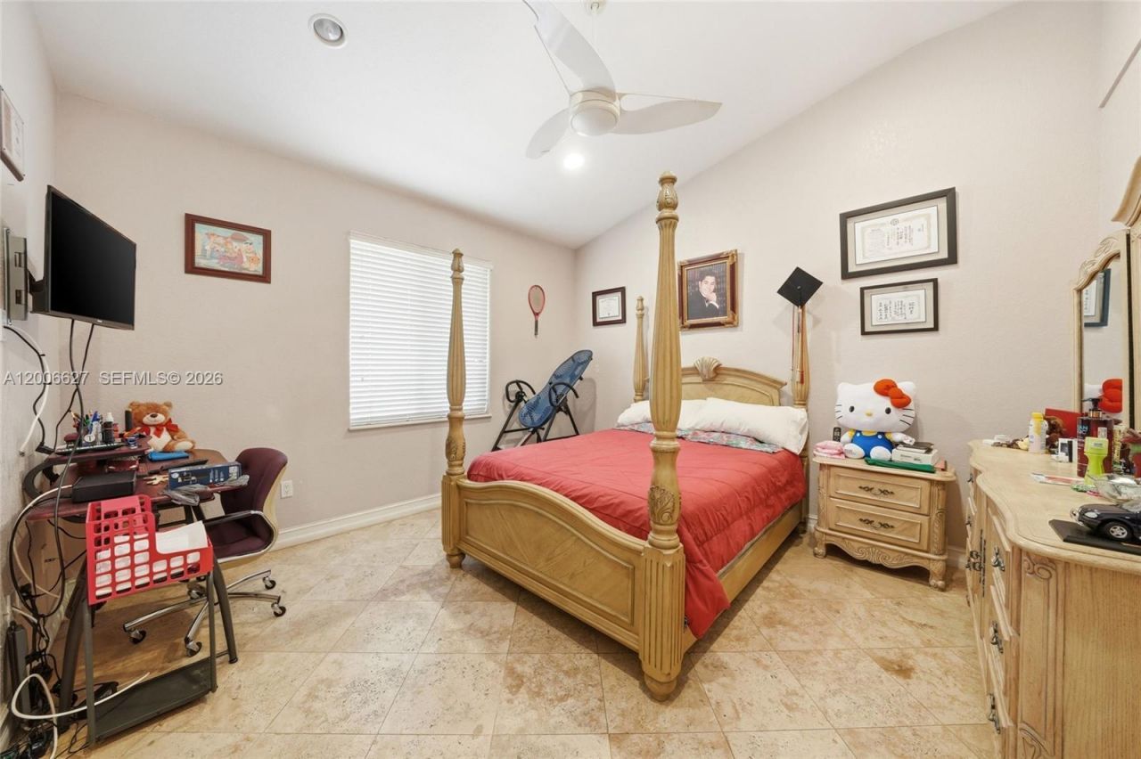 9898 NW 133rd St , Hialeah Gardens, FL 33018 Photo