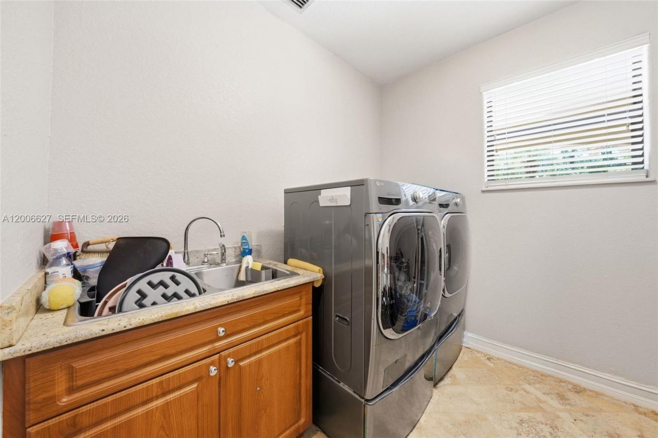 9898 NW 133rd St , Hialeah Gardens, FL 33018 Photo