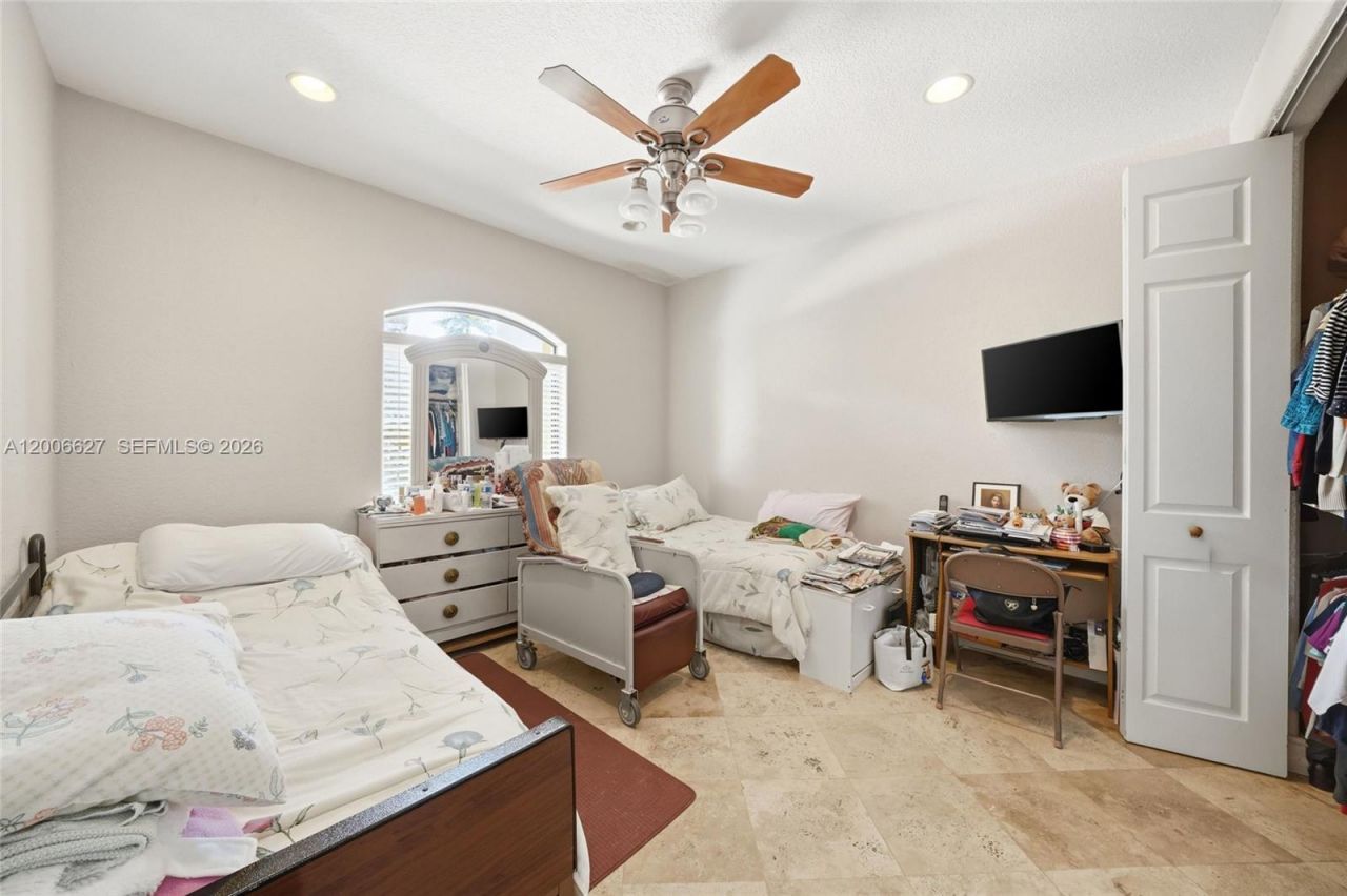 9898 NW 133rd St , Hialeah Gardens, FL 33018 Photo