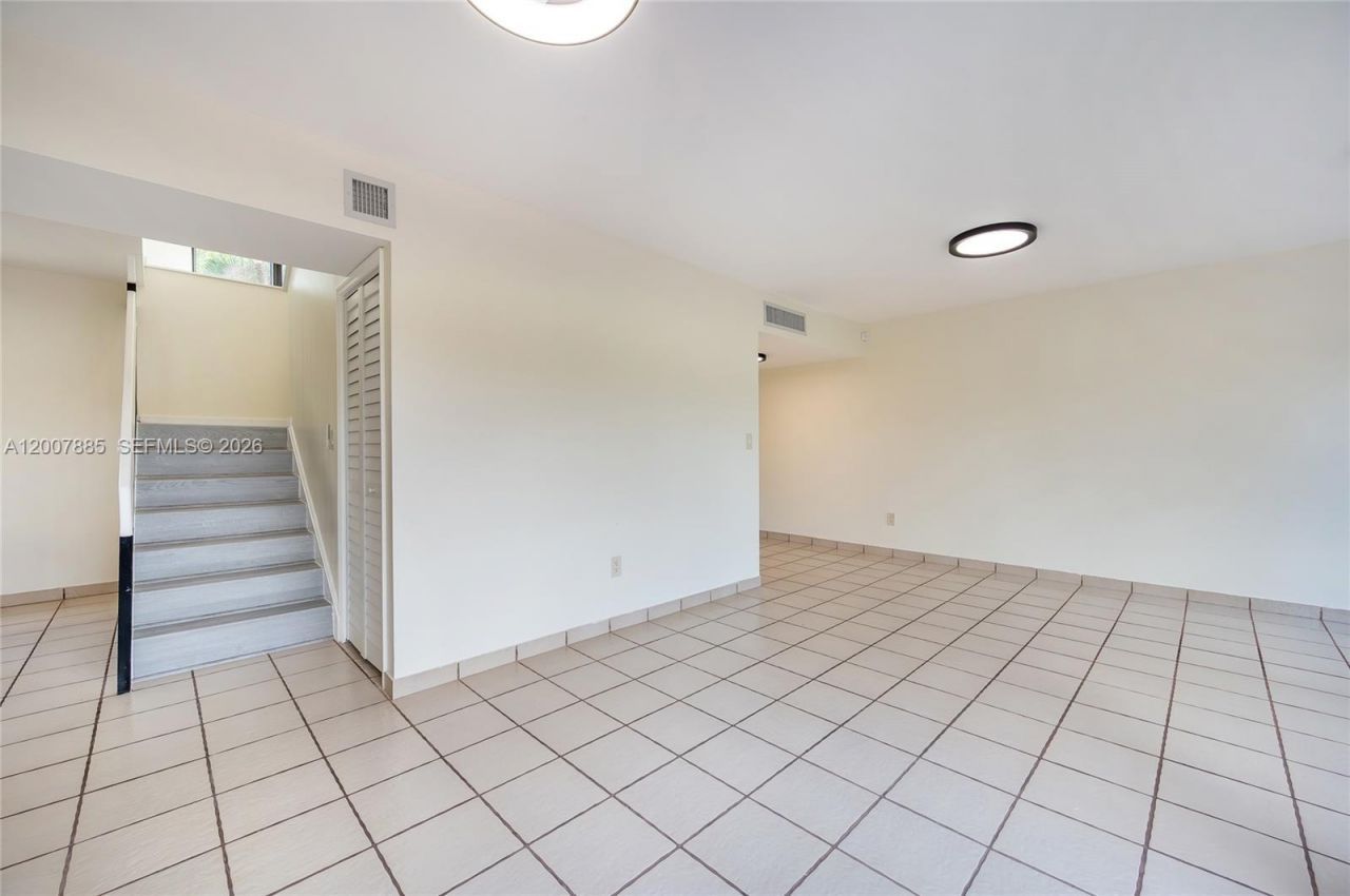 10340 NW 5th Ter, Unit 1-26, Miami, FL 33172 Photo