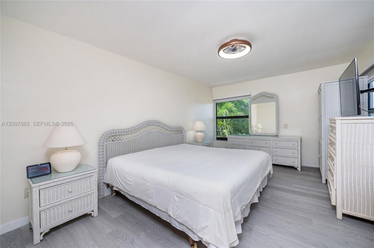 10340 NW 5th Ter, Unit 1-26, Miami, FL 33172 Photo