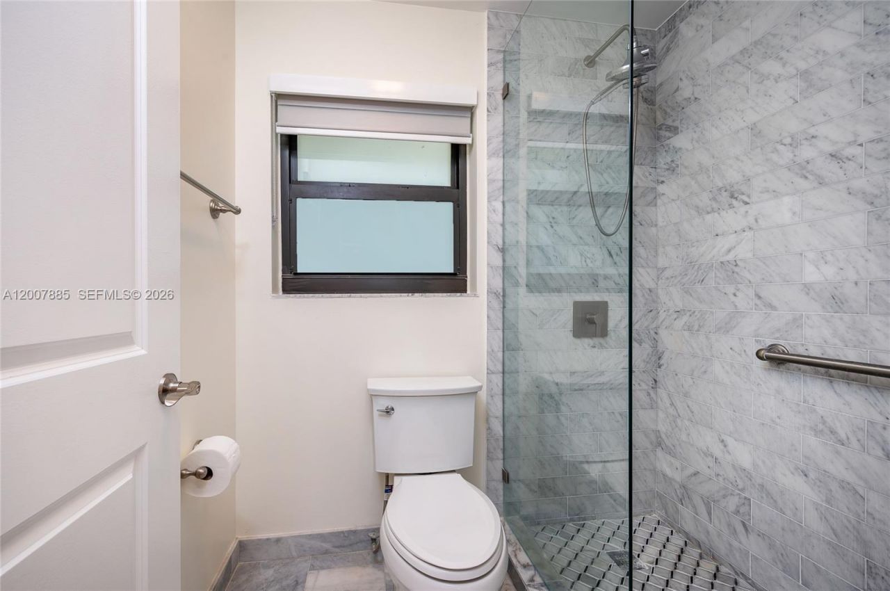 10340 NW 5th Ter, Unit 1-26, Miami, FL 33172 Photo