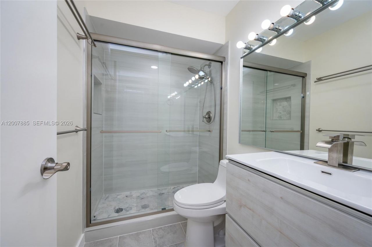 10340 NW 5th Ter, Unit 1-26, Miami, FL 33172 Photo