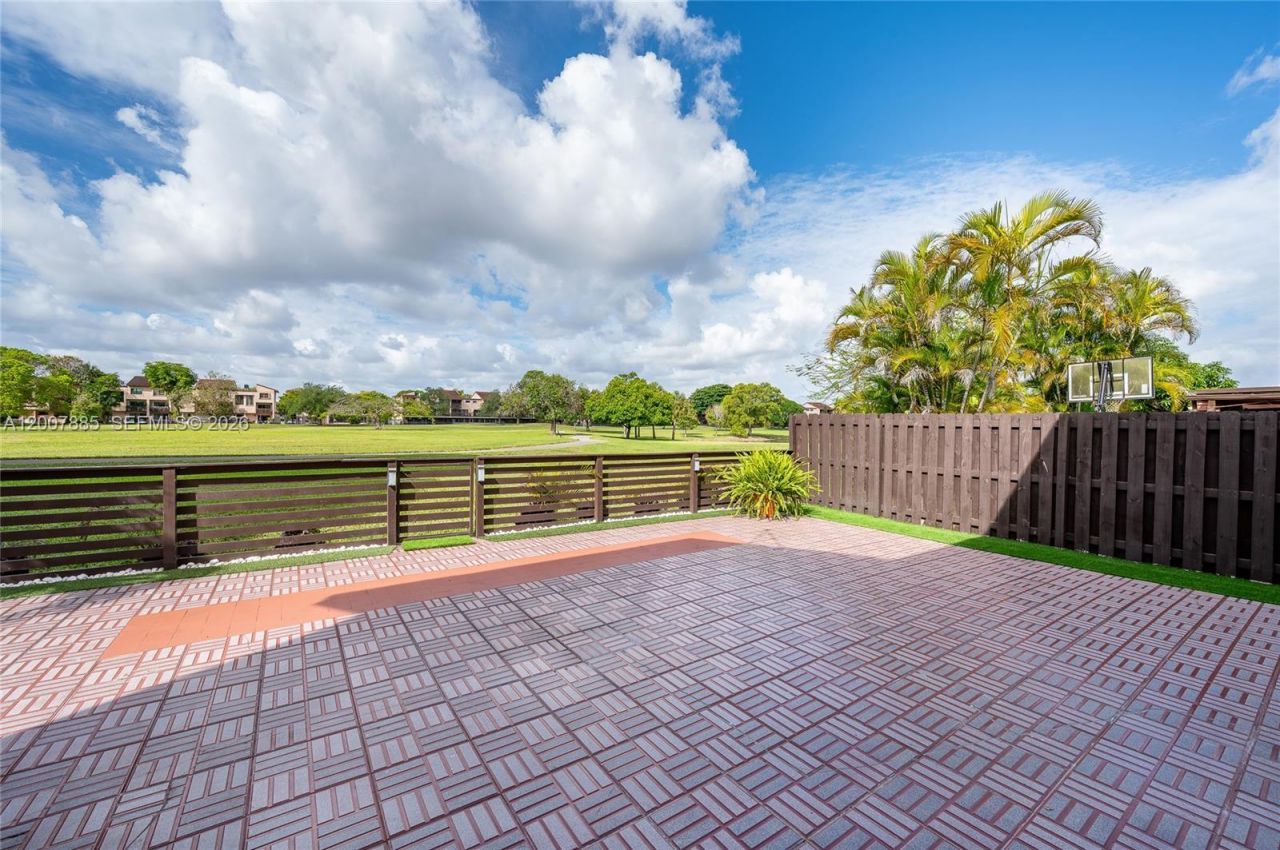 10340 NW 5th Ter, Unit 1-26, Miami, FL 33172 Photo