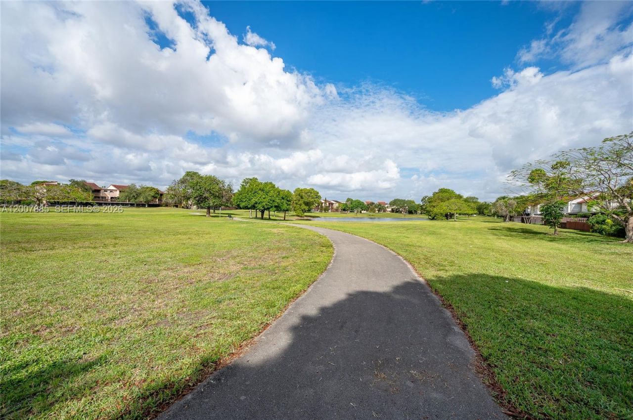 10340 NW 5th Ter, Unit 1-26, Miami, FL 33172 Photo