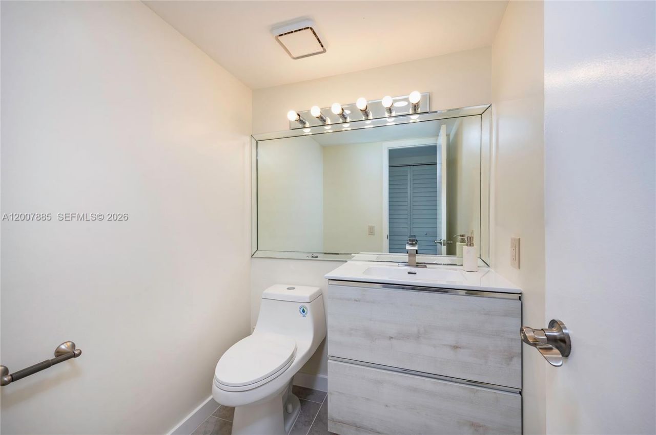 10340 NW 5th Ter, Unit 1-26, Miami, FL 33172 Photo