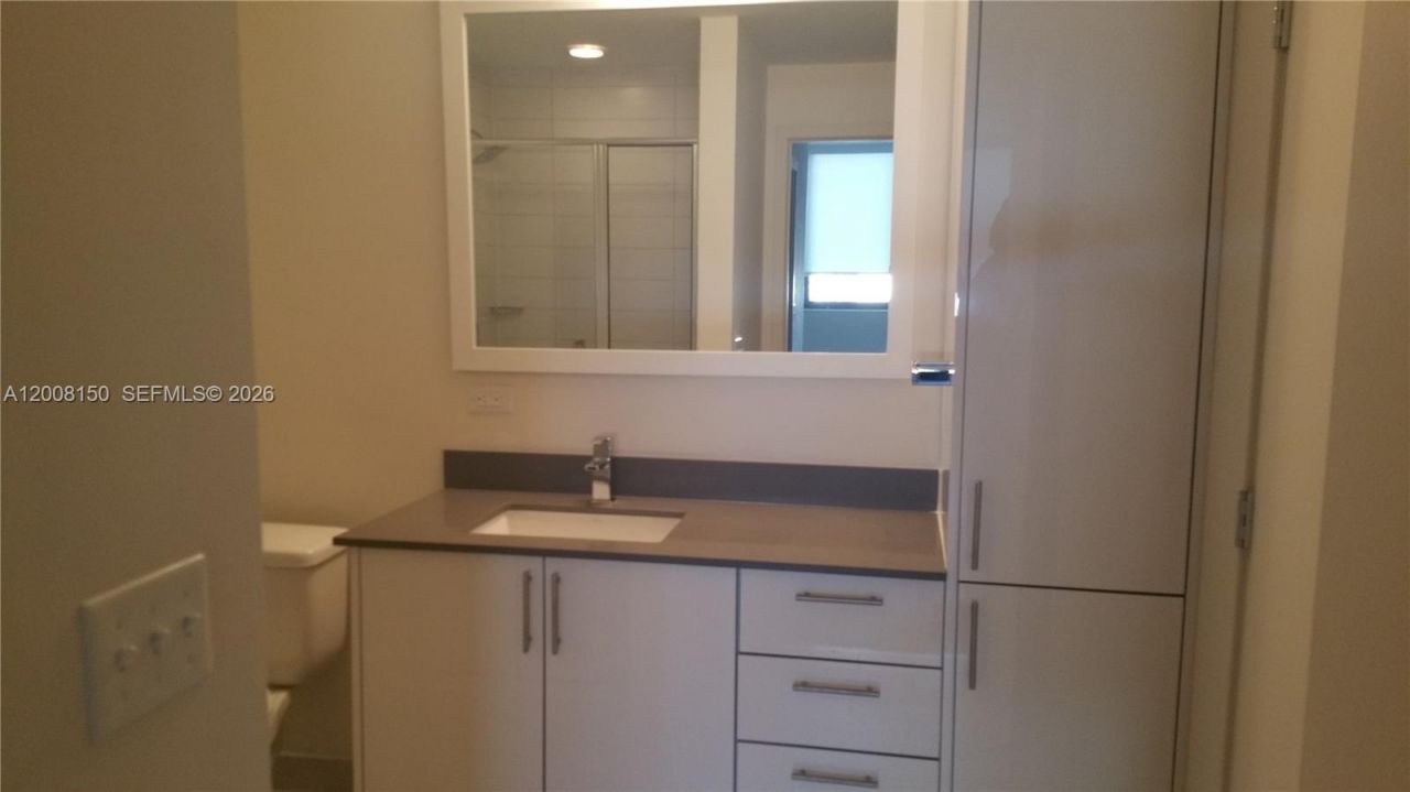 999 SW 1st Ave , Unit 2708, Miami, FL 33130 Photo